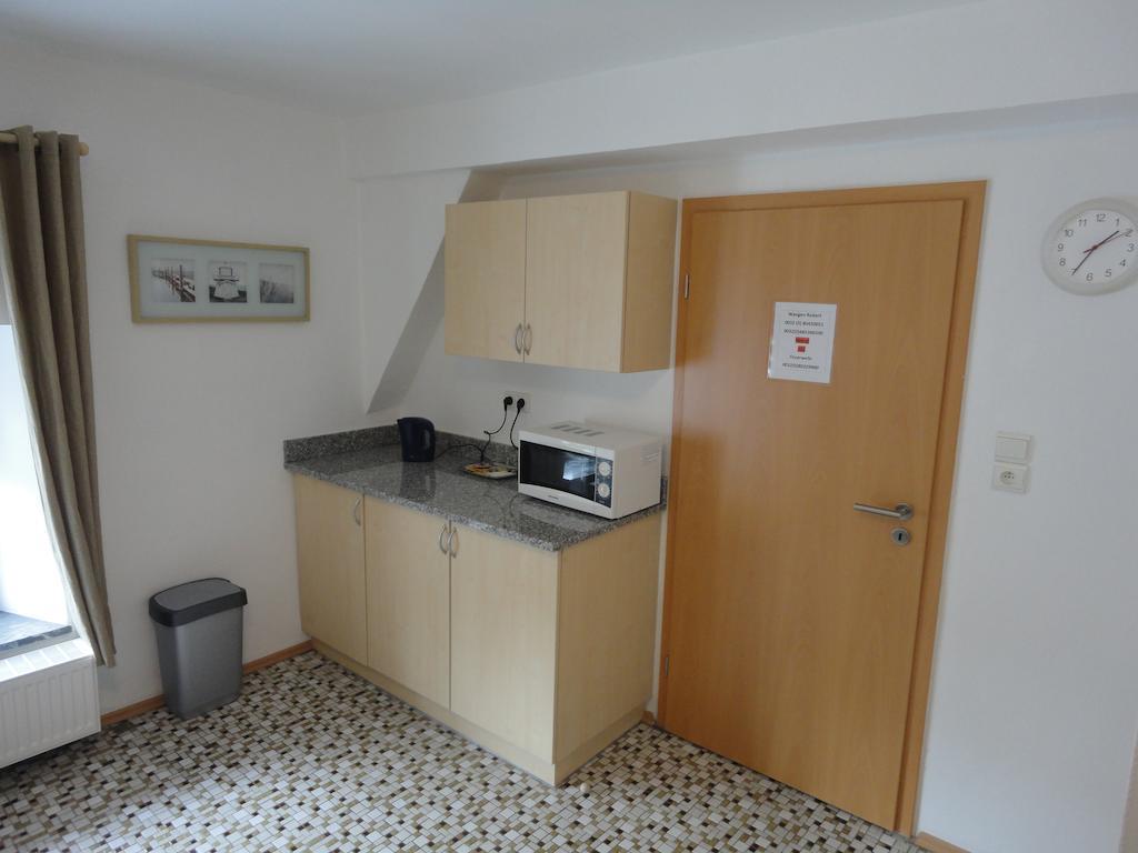 Haus Wangen Studio Burg Reuland Phòng bức ảnh
